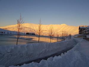 lakeside-chalets-zaarour04